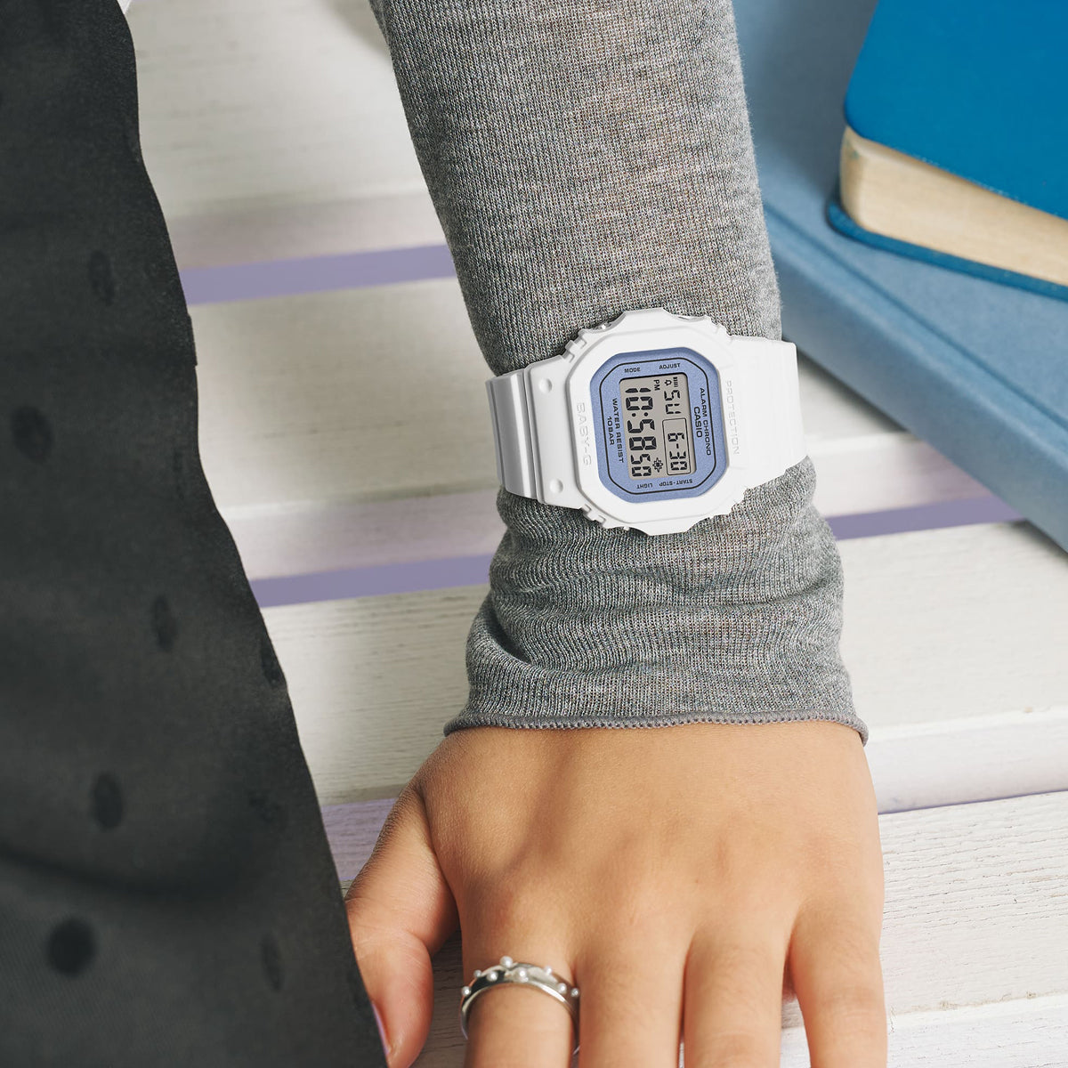 CASIO BABY-G Mod. 560 SPRING COLORS SERIE - LIGHT BLUE-1