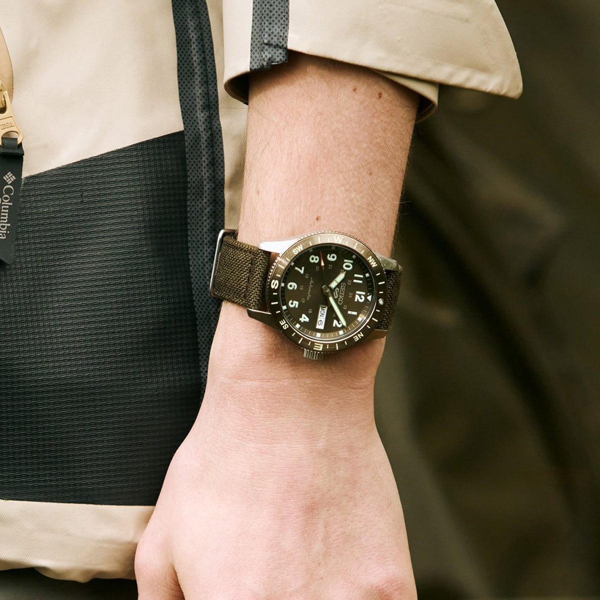 SEIKO 5 Mod. SPORTS FIELD AUTOMATIC-3